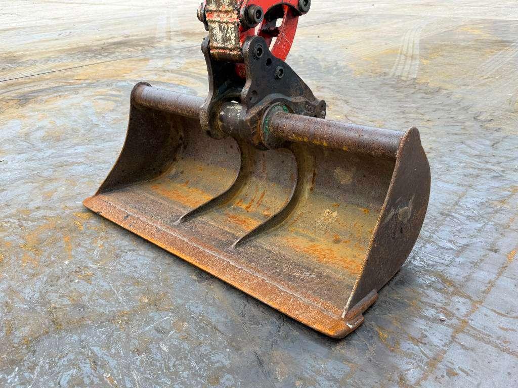 Kubota U10-3 - Hydr. Undercarriage / Hammer Lines Photo 16