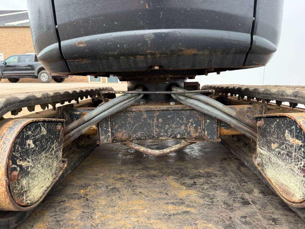 Kubota U10-3 - Hydr. Undercarriage / Hammer Lines Photo 20
