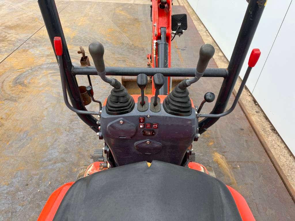 Kubota U10-3 - Hydr. Undercarriage / Hammer Lines Photo 9