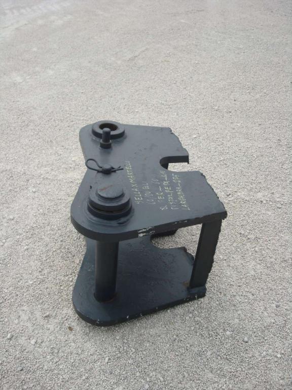 Hammer bracket Photo 2