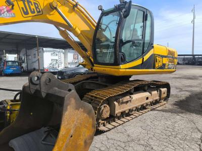 JCB JS235HD sold by Omeco Spa