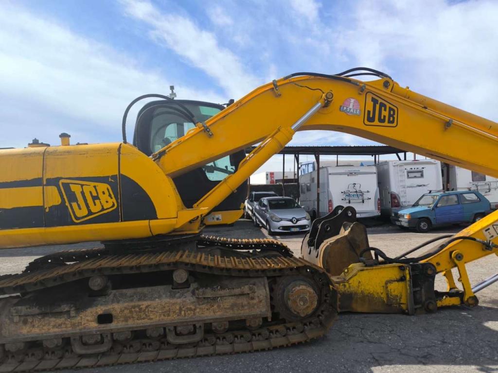 JCB JS235HD Photo 2