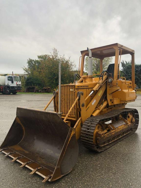 Komatsu D31S-16 Photo 5