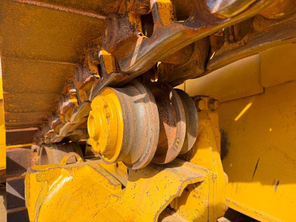 Caterpillar D7R - 3 Tine Ripper / Airco Photo 23