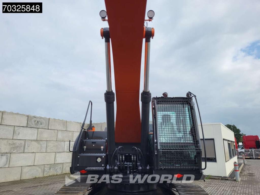 Hitachi EX350 LC-5G Cummins Engine Photo 8
