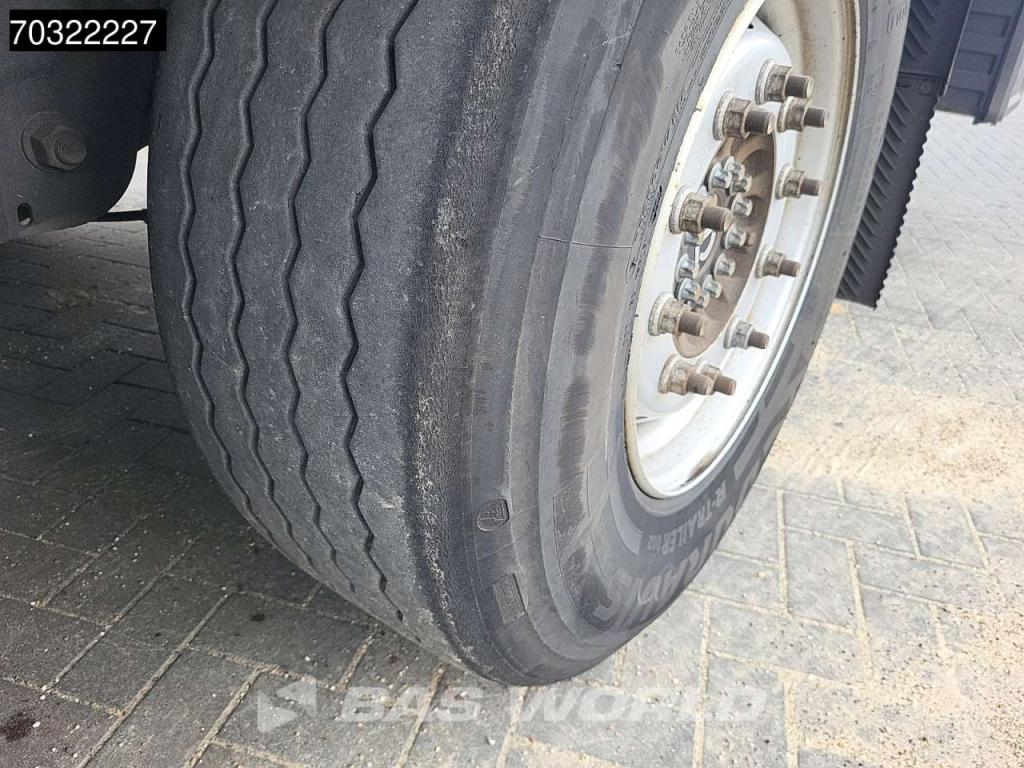 Krone SD Lift Axle Palletkist Anti Vandalism Sliding Roof Photo 17