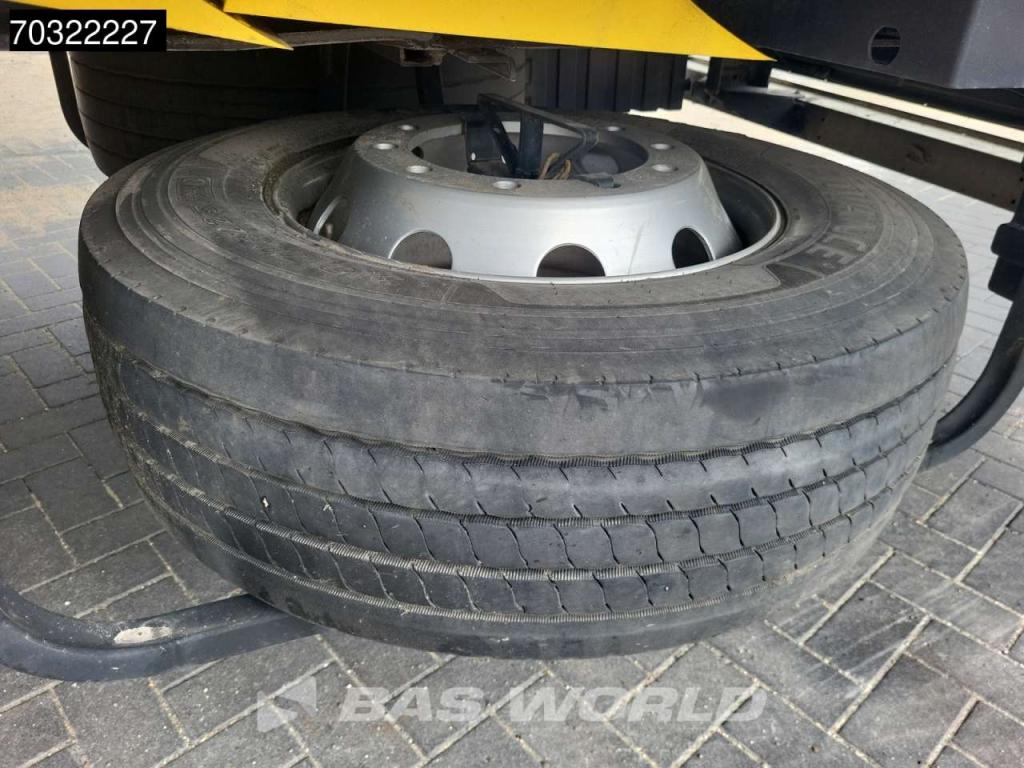 Krone SD Lift Axle Palletkist Anti Vandalism Sliding Roof Photo 30