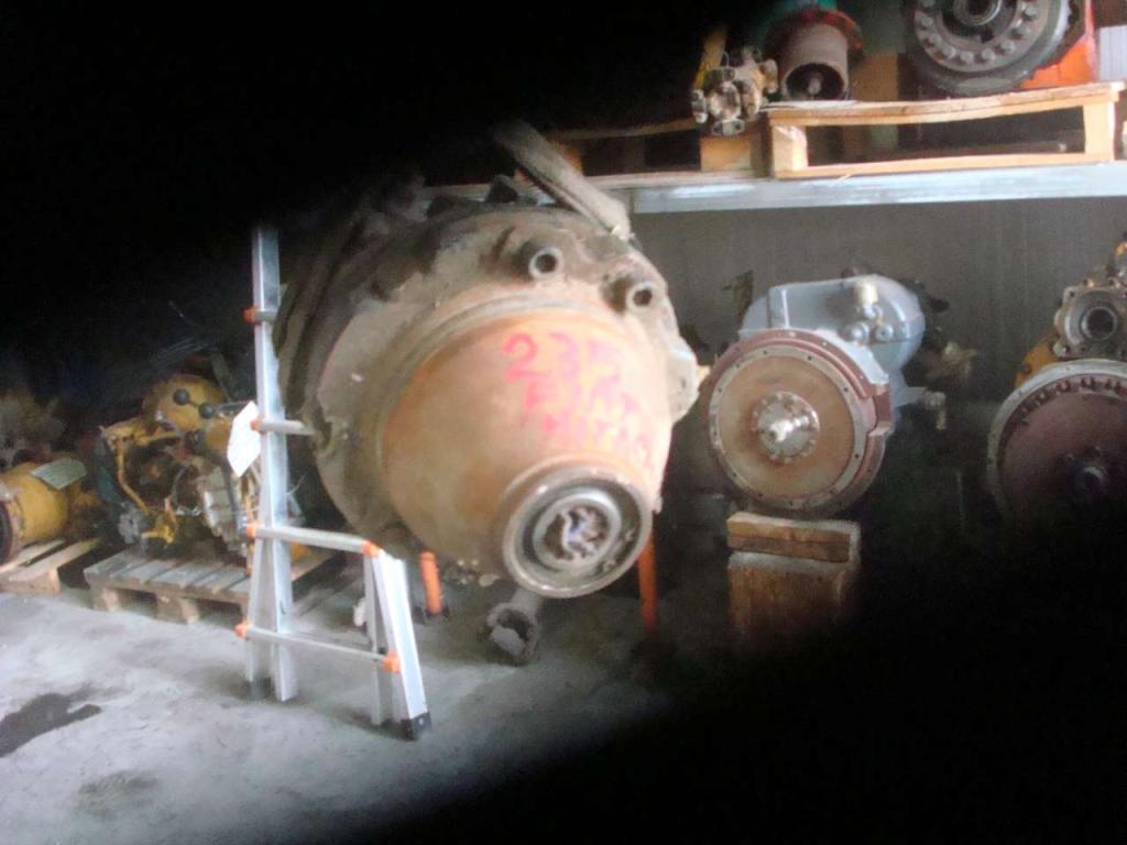 Translation motor for Fiat Hitachi EX235 Photo 7