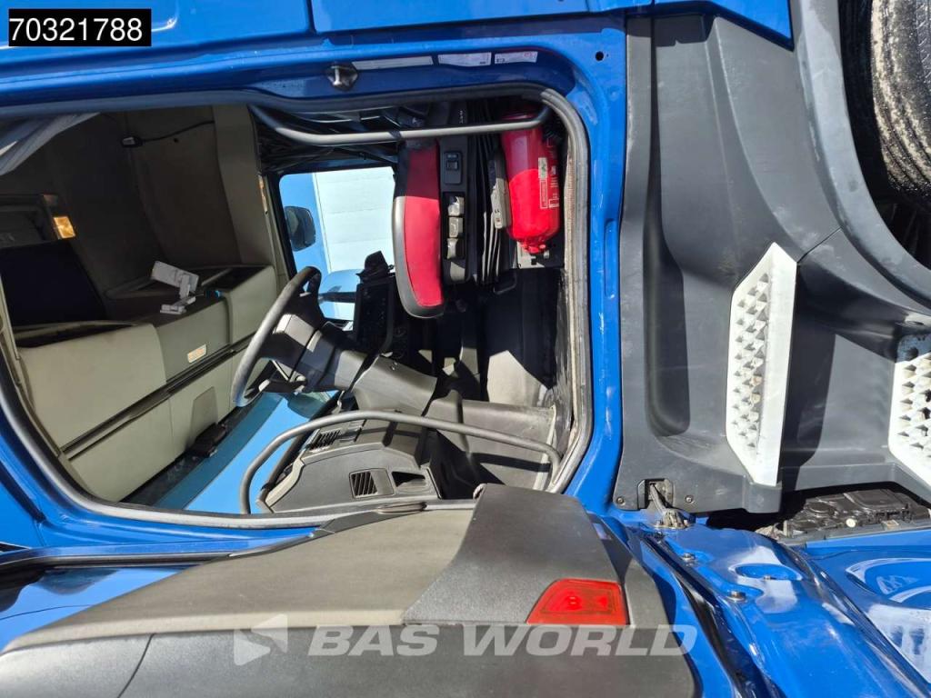 Volvo FH 420 4X2 Photo 6
