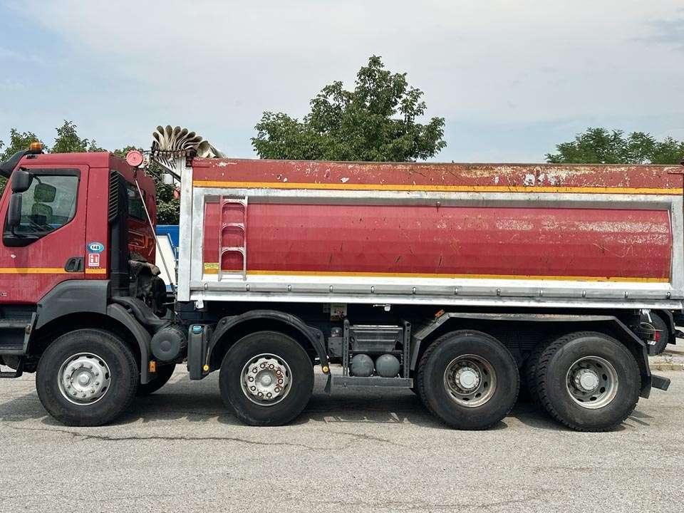 Renault Kerax 450 DXI 8x4 Photo 2