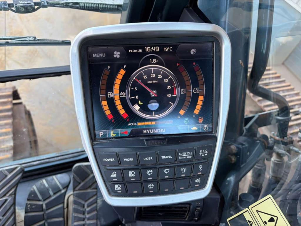 Hyundai HX380L Photo 23