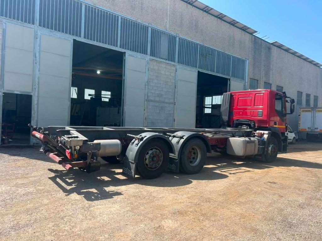 Iveco STRALIS HI-STREET 260S31 Photo 11