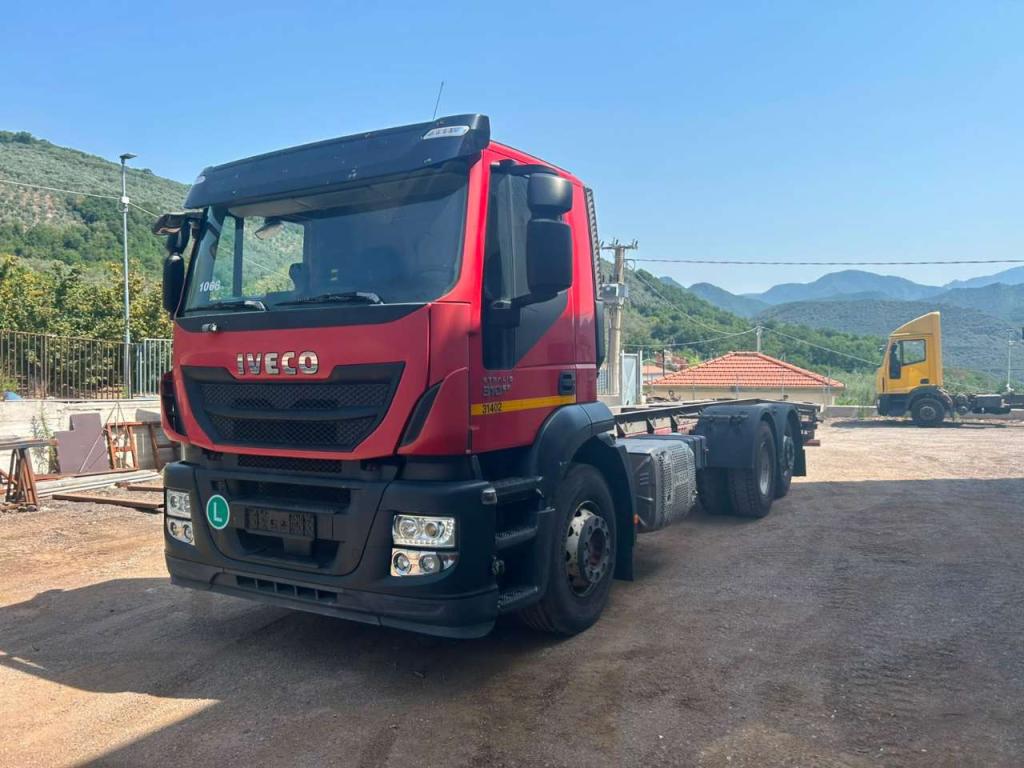 Iveco STRALIS HI-STREET 260S31 Photo 3