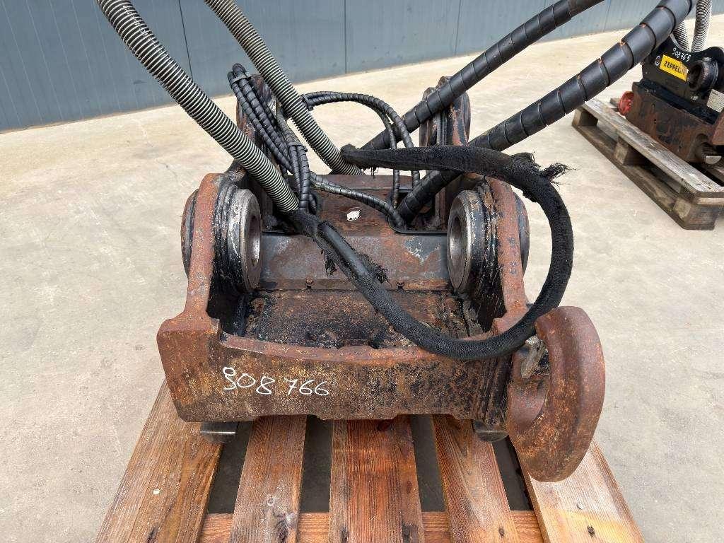 OilQuick OQ70/55 - 329D / 329E / 330F Photo 2