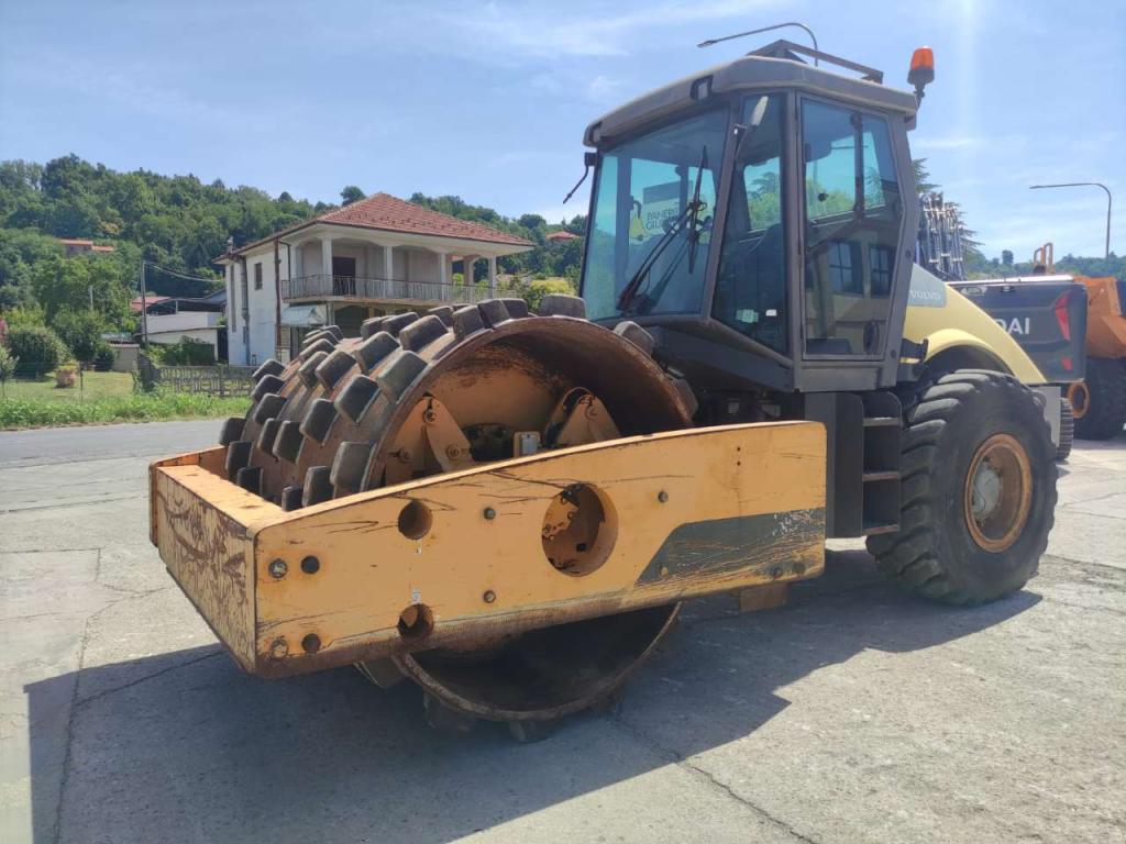 Volvo SD190DX Photo 1