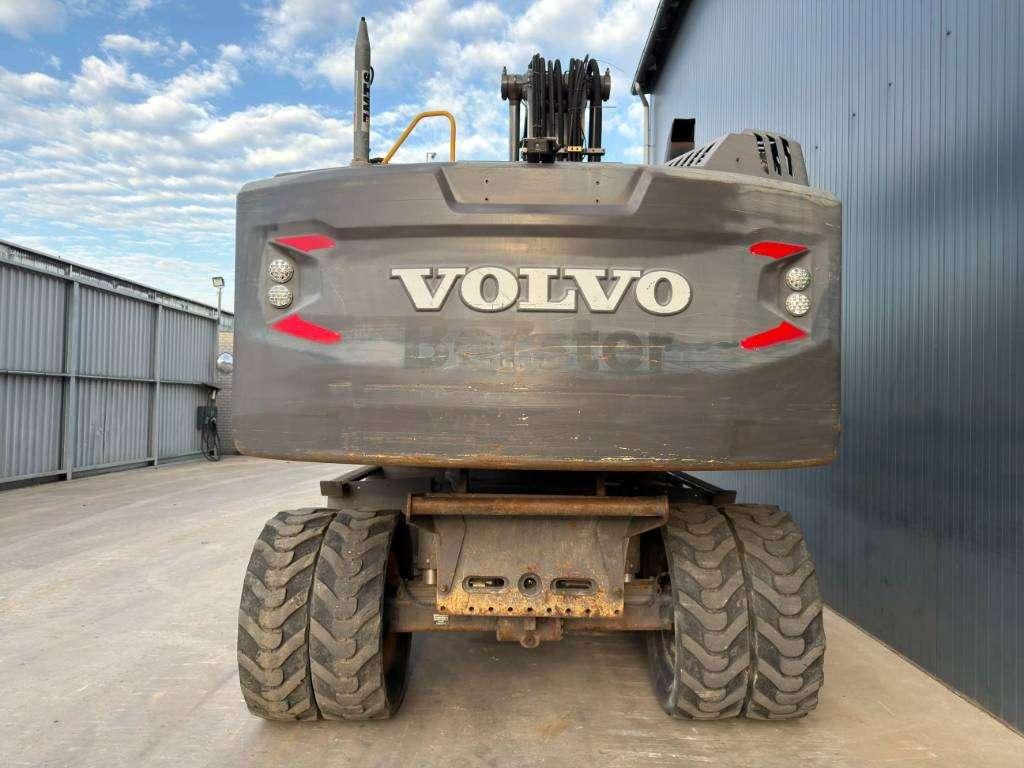 Volvo EW180E Photo 8