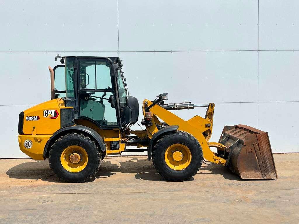 Caterpillar 908M - Quick Coupler / Automatic Greasing Photo 6