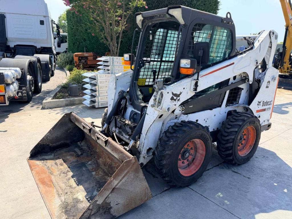 Bobcat S 570 2 speed Photo 3