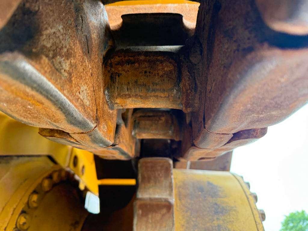 Caterpillar D8T - GERMAN Machine / Ripper Photo 28