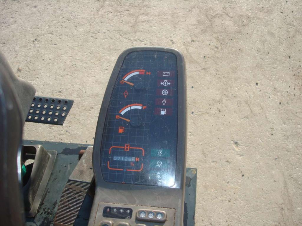 Under-cab control unit with pilot controls for Fiat Hitachi 150W3 Photo 5