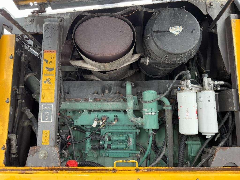 Volvo G990 - 4.85m Blade / Pushblock / Airco Photo 21