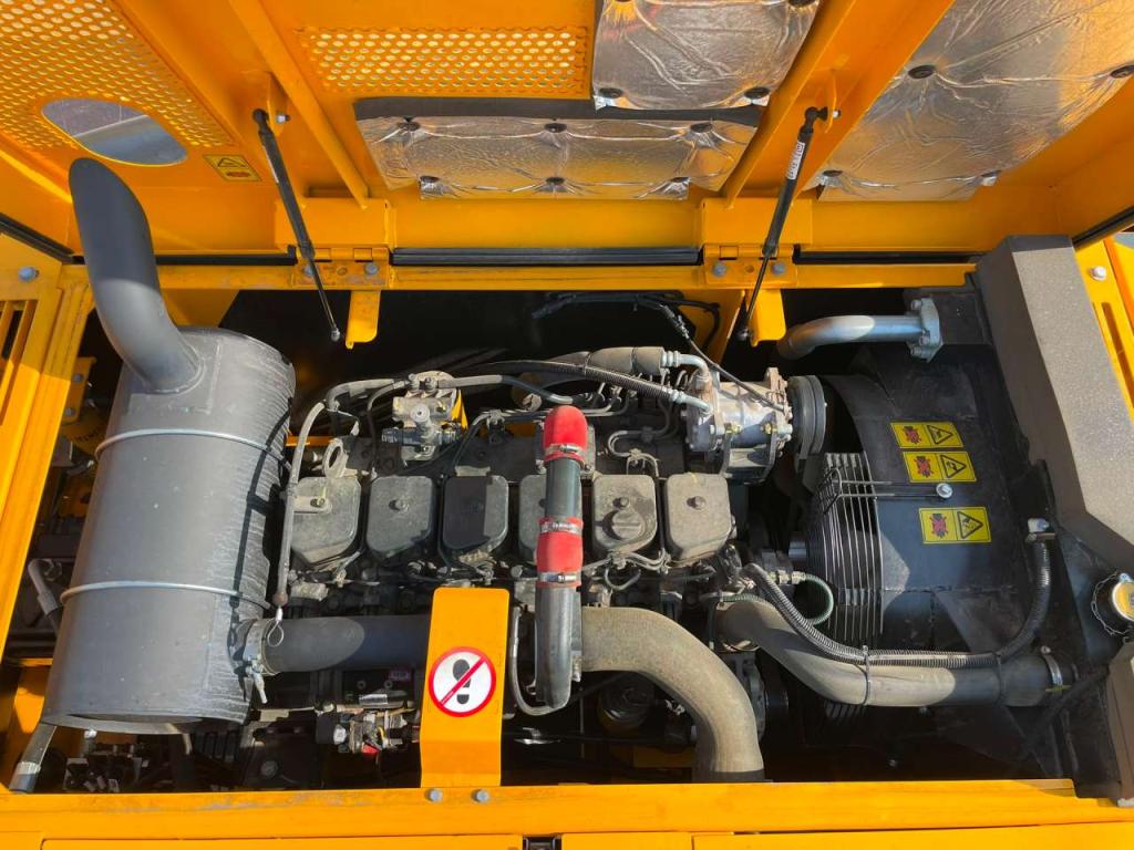 JCB 205 Photo 30