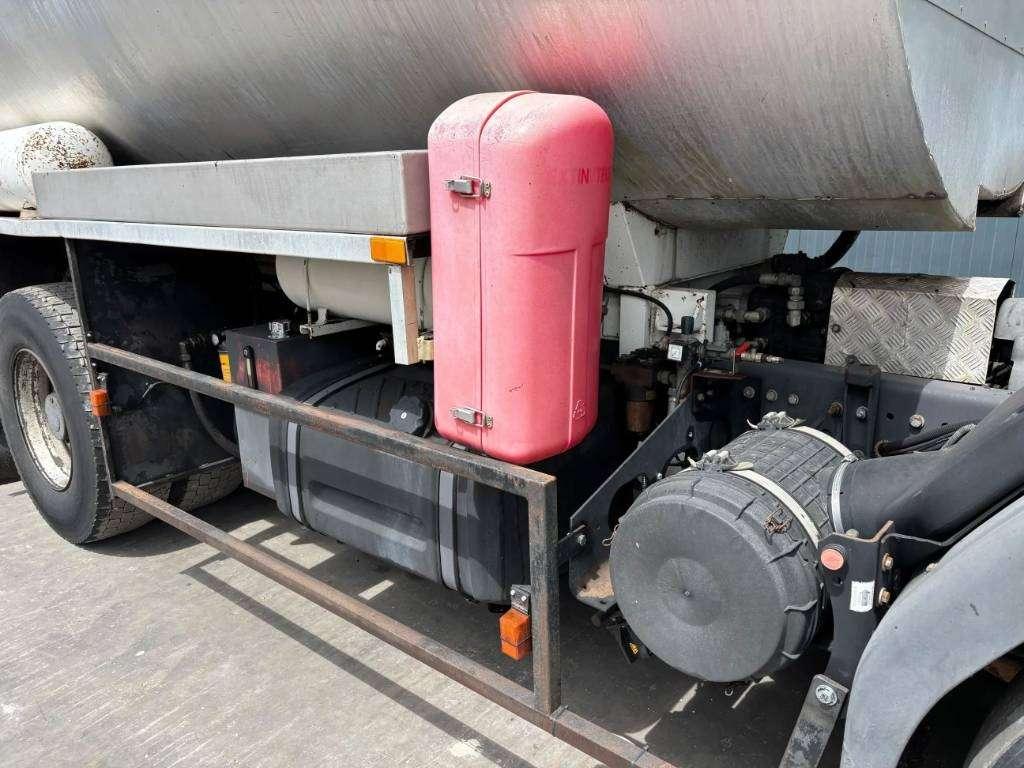 Renault Rincheval - 9.000 Liter Photo 19