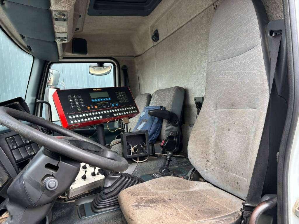 Renault Rincheval - 9.000 Liter Photo 26