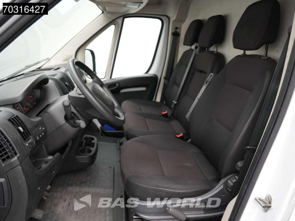 Peugeot Boxer 140PK L2H2 Airco Cruise Parkeersensoren Euro6 L2 Airco Cruise control Photo 3