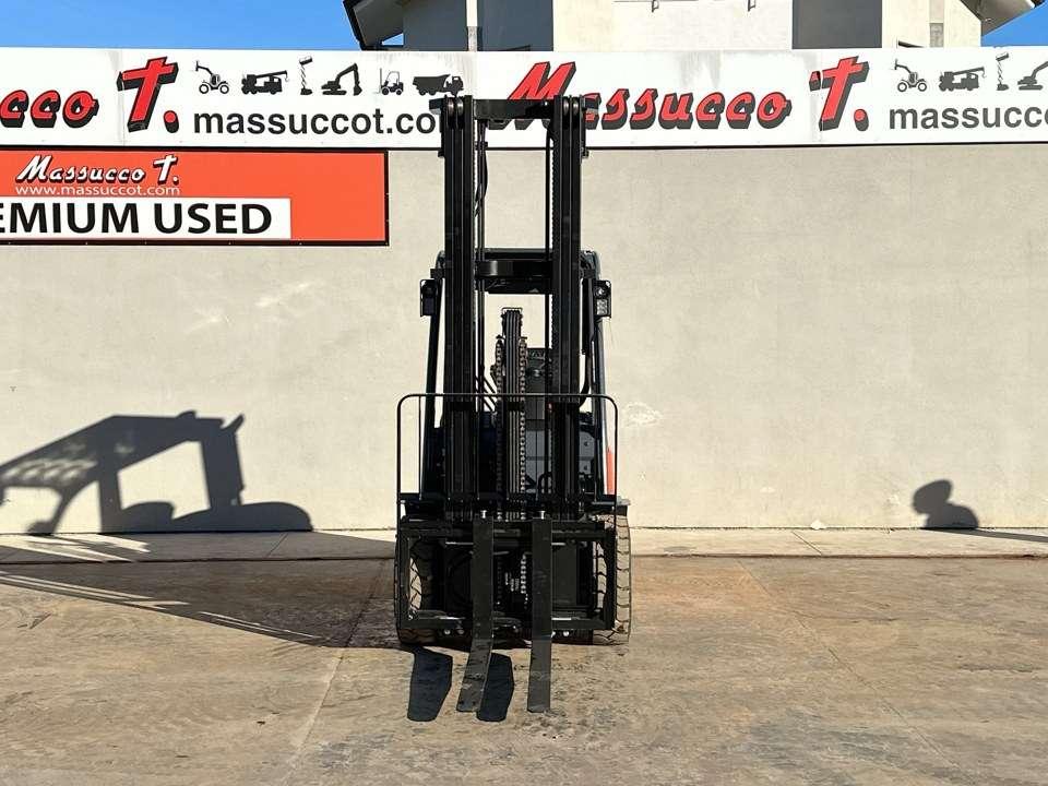 Toyota 52-8FDF30 Photo 12