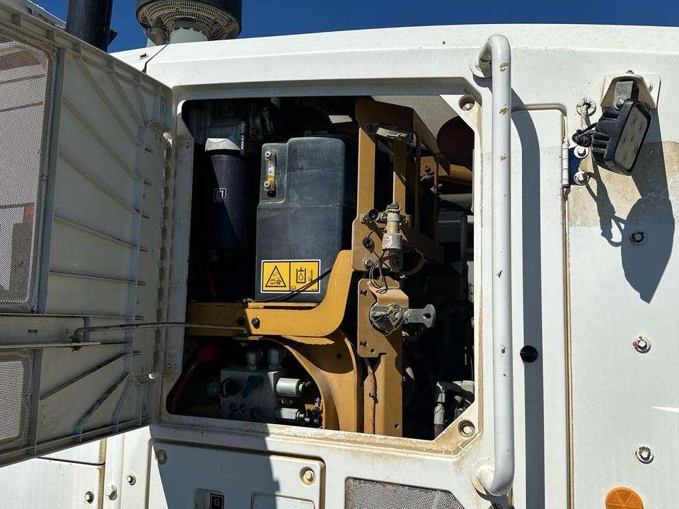 Caterpillar 120M2 Photo 12