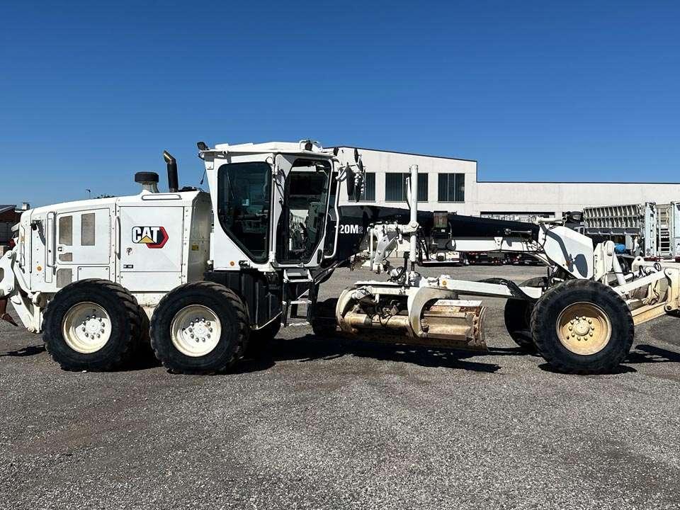 Caterpillar 120M2 Photo 23