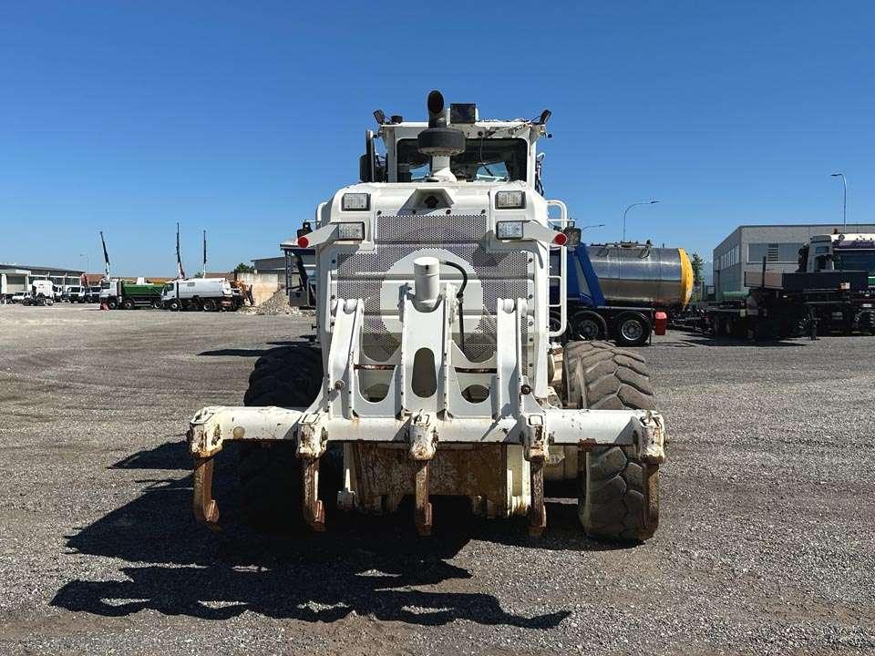 Caterpillar 120M2 Photo 25