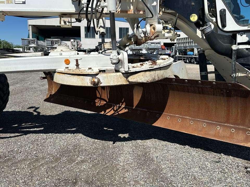 Caterpillar 120M2 Photo 7