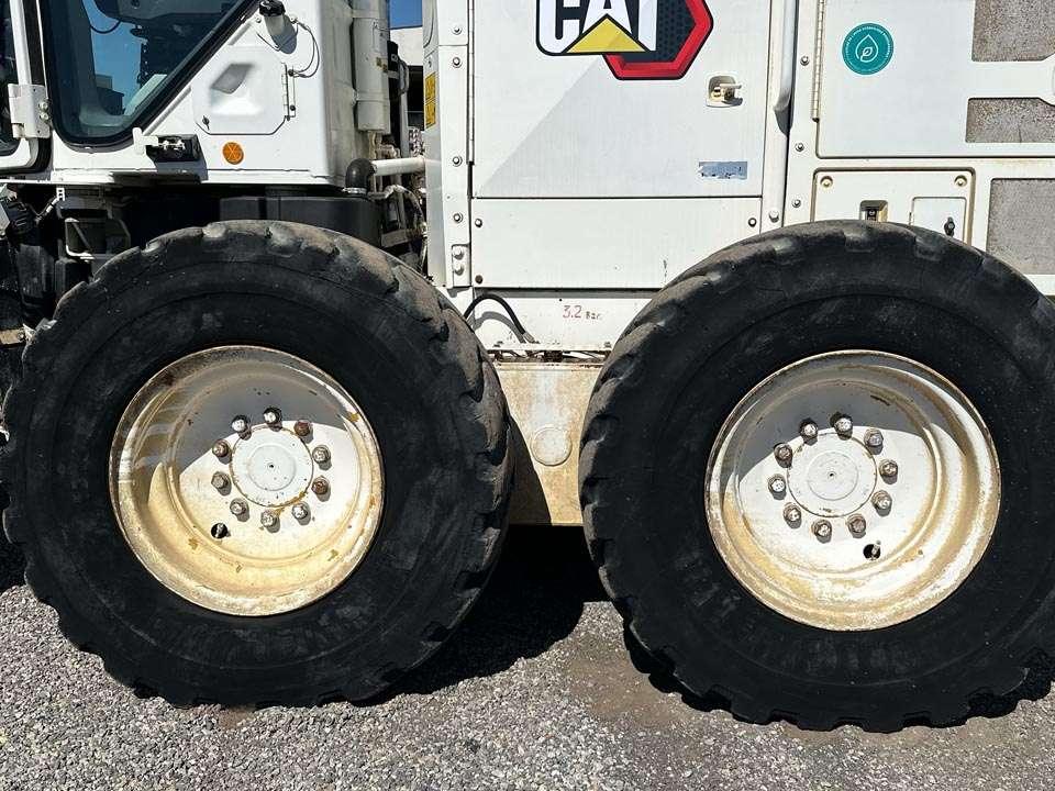 Caterpillar 120M2 Photo 8