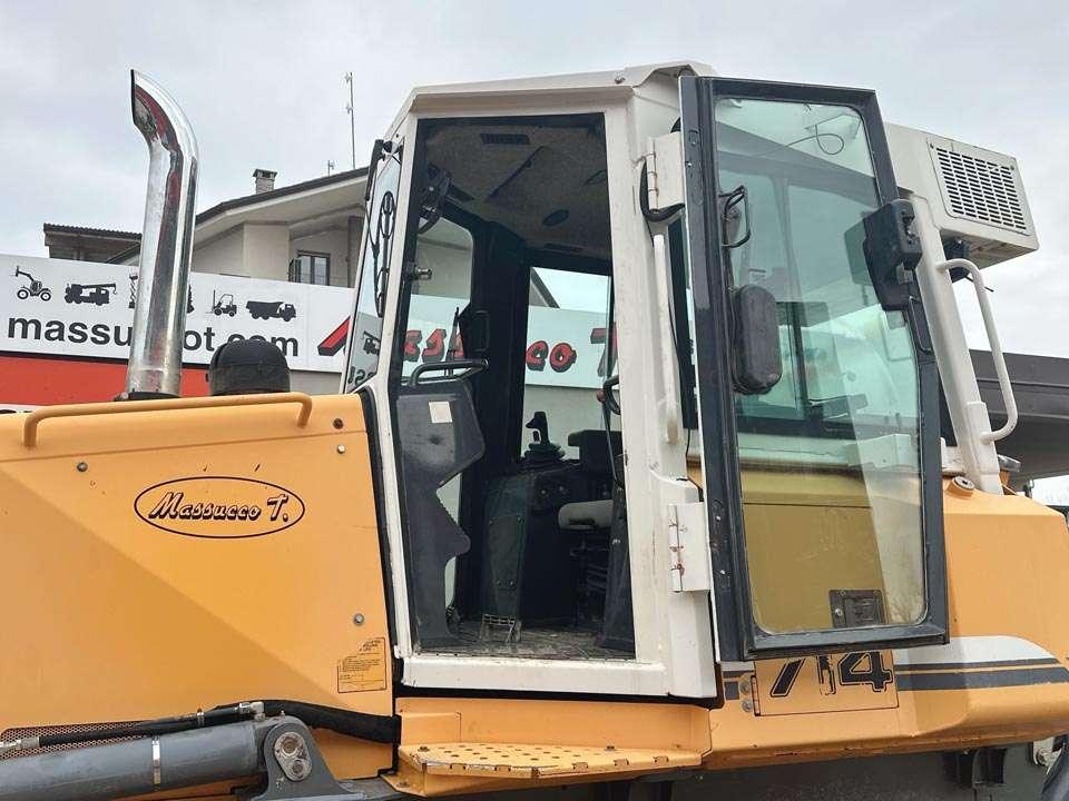 Liebherr PR 714 Photo 12