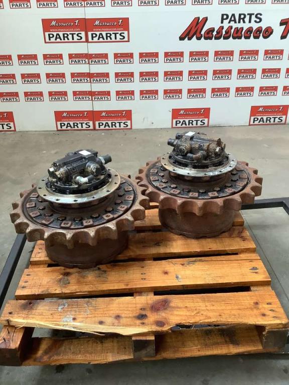 Translation motor for Hitachi ZX 135 US-7 Photo 1