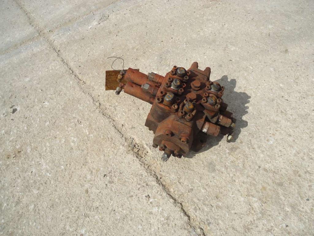 Hydraulic distributor for Fiat Kobelco W190 Photo 3