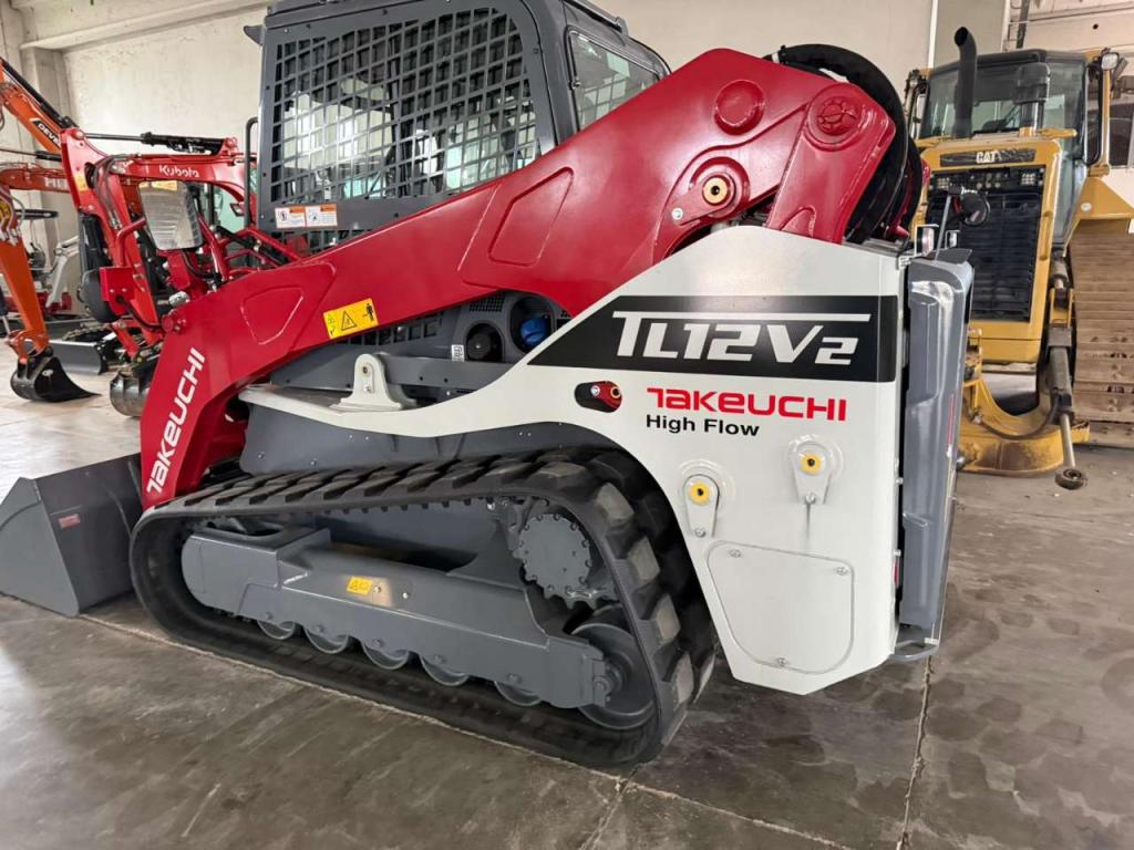Takeuchi TL12V2 Photo 3