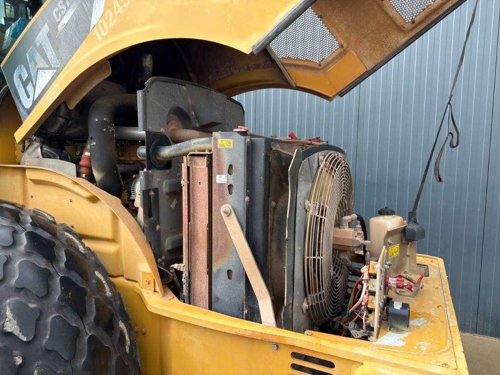 Caterpillar CS74 Photo 22