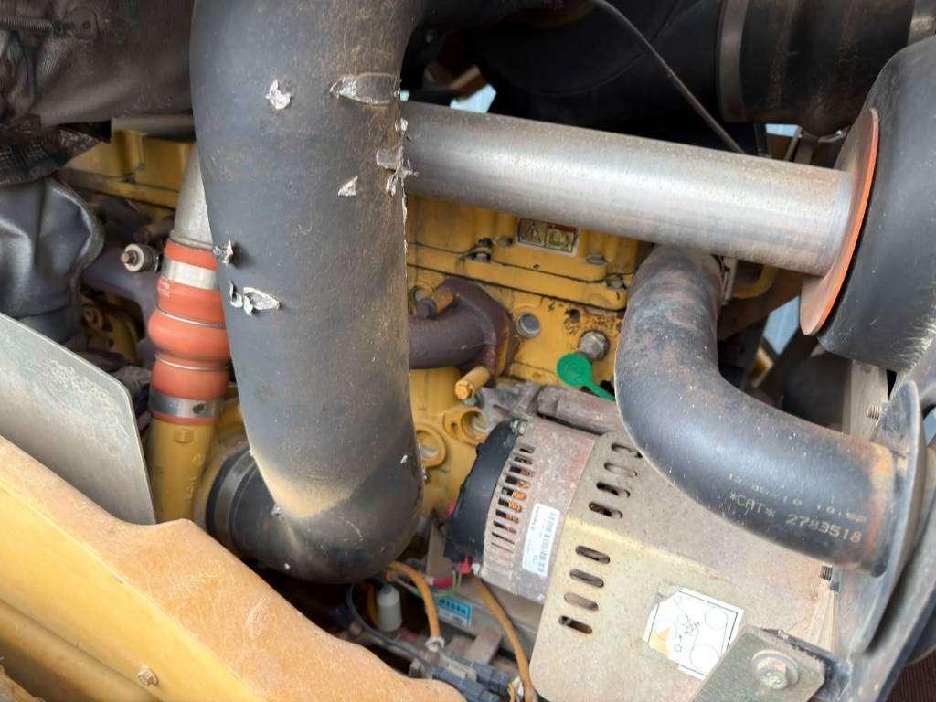 Caterpillar CS74 Photo 27