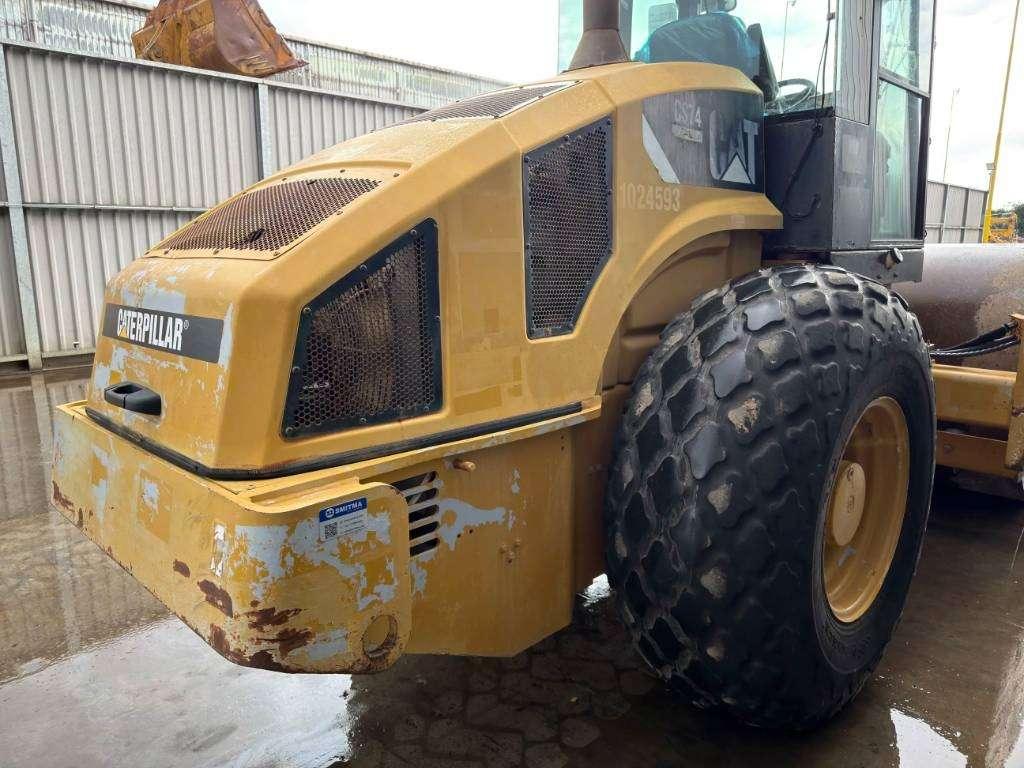 Caterpillar CS74 Photo 5