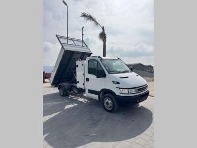 Iveco 35C12 Photo 1