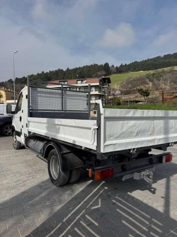 Iveco 35C12 Photo 4