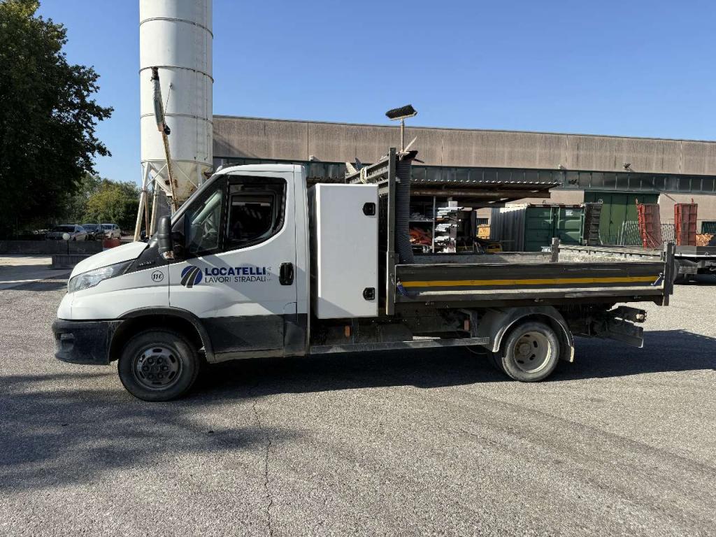 Iveco DAILY 35C16 Photo 4