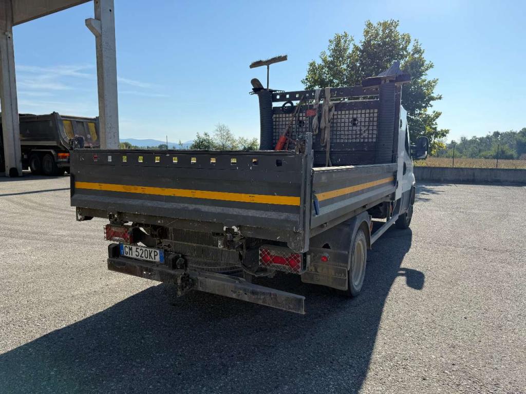 Iveco DAILY 35C16 Photo 6