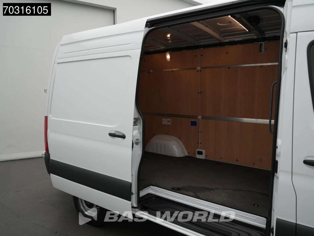 Mercedes-Benz Sprinter 317 CDI Nieuw Model Automaat 170PK L2H2 LED Airco Cruise Camera 10inch MBUX CarPlay Parkee Photo 10