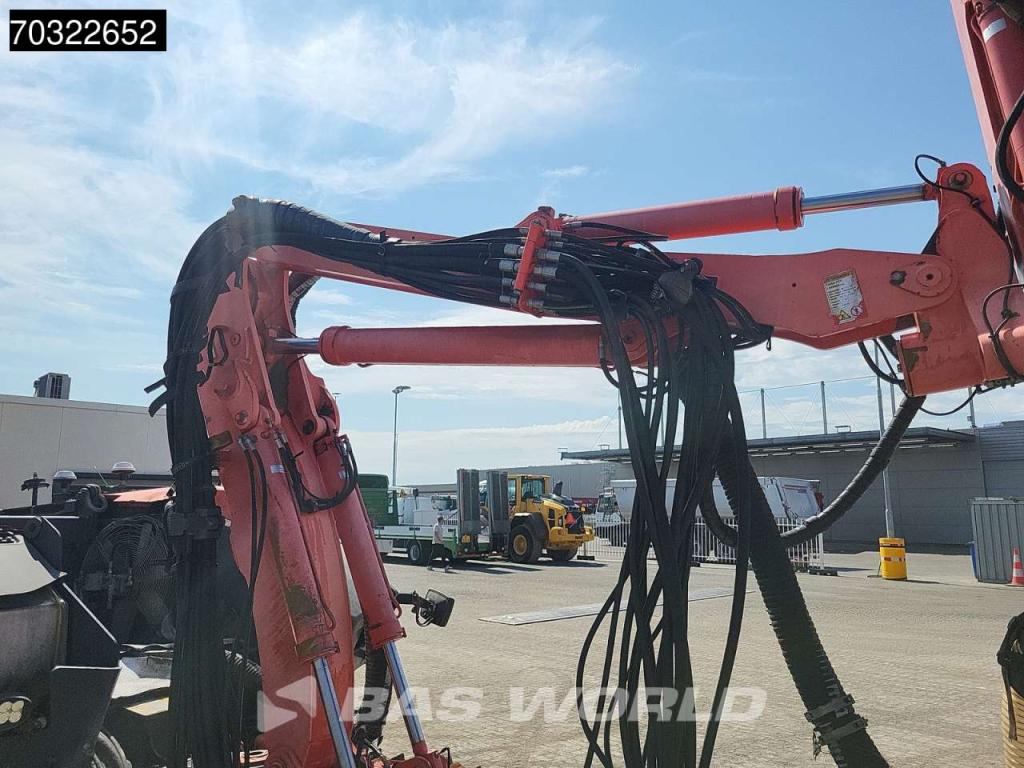 Sandvik Dino DC400Ri Remote Control Photo 12
