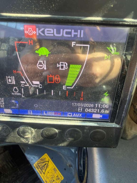 Takeuchi TL10V2 Photo 5