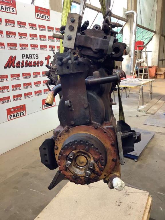 Transmission for Caterpillar 924G Photo 3